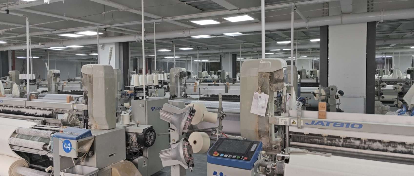 盖恩茨科技携手浙江诸暨梭织厂，为全新丰田喷气织机部署数据采集系统